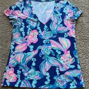 Lilly Pulitzer Michelle Tee "Going Coastal" V-Neck Short Sleeve Sz M Multicolor